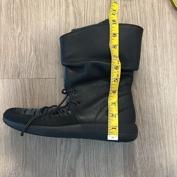 Nike Womens Roshe Two Hi Flyknit Slouch Leather Boots Size 10, Black Gray 861708 - Picture 14 of 15